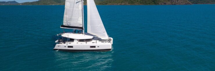 Offline Lagoon 42.4 Sailing Catamaran Banner
