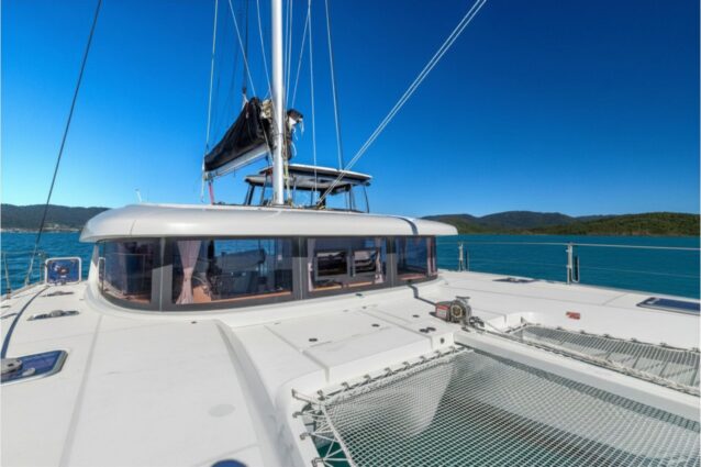Offline Lagoon 42.4 Sailing Catamaran Front deck view