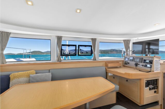 Offline Lagoon 42.4 Sailing Catamaran Nav desk