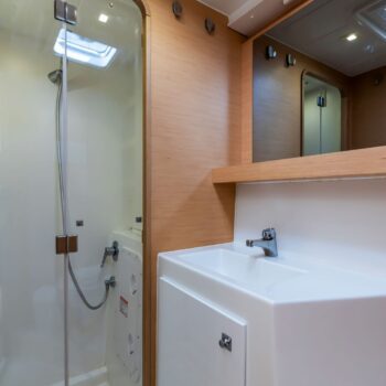 Offline Lagoon 42.4 Sailing Catamaran bathroom 4