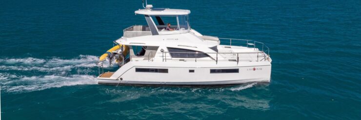 Castaway Leopard 43.3G Power Catamaran Banner (1)