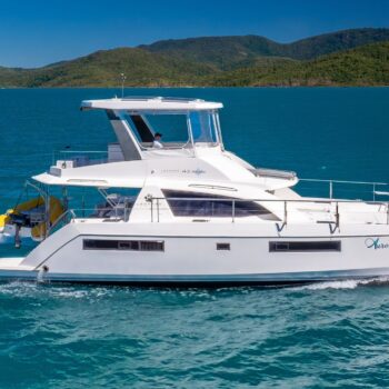 Aurora Leopard 43.4 Power Catamaran Standard