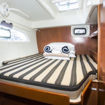 Whitsunday Escape sailing catamaran Leopard 44 Aft Cabins
