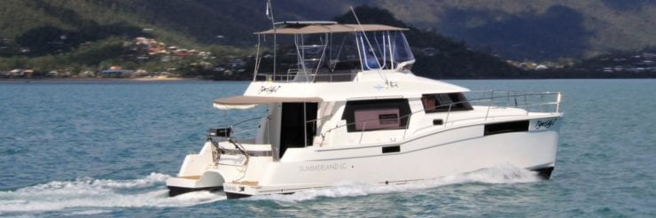 Summerland 40 power catamaran for rent Whitsunday Escape