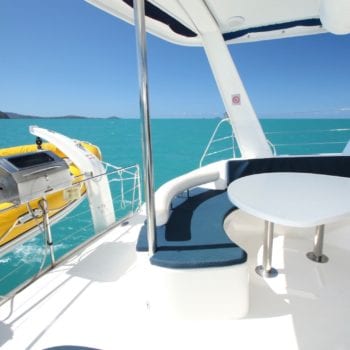 Whitsunday Escape sailing catamaran for hireLeopard 40 Classic starboard side to port rear