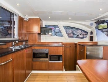Leopard-44-galley2-400x267