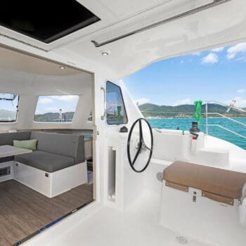 Seawind 1160.3 Angelina Cockpit & Saloon