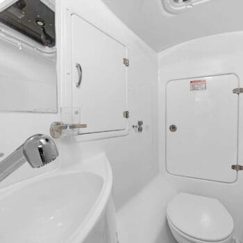 Seawind 1160.3 Angelina Starboard Ensuite