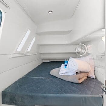 Seawind 1160.3 Angelina Starboard aft Cabin