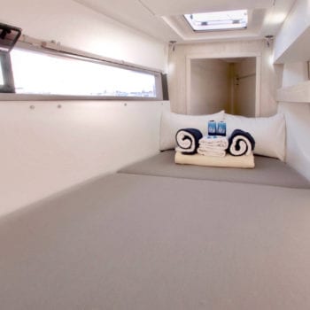 Whitsunday Escape Leopard 40 3 cabin portside forward cabin with single bunk