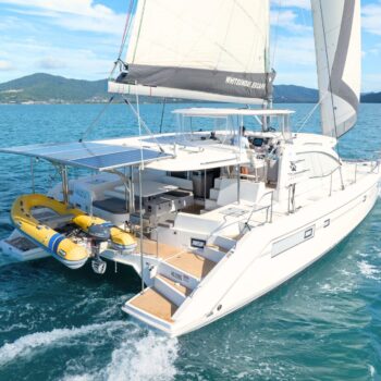 Argo Leopard 48.4 Sailing Catamaran - Side and rear view