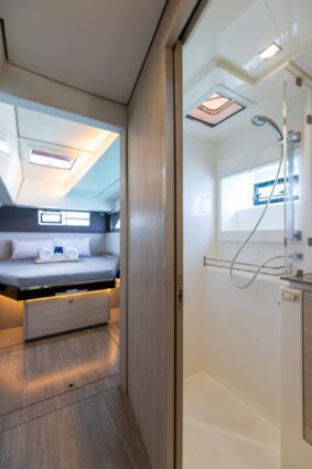 Mysa Leopard 50.5 Sailing Catamaran - Bathroom 5