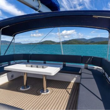 Mysa Leopard 50.5 Sailing Catamaran - Flybridge Table