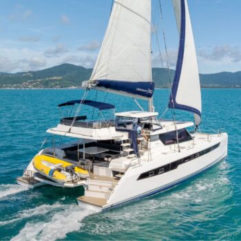Mysa Leopard 50.5 Sailing Catamaran - On water transom view