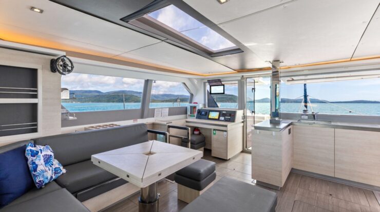 Mysa Leopard 50.5 Sailing Catamaran - Saloon view