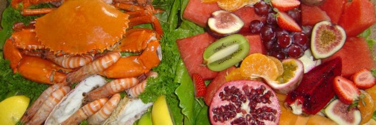 Seafood and fruit platter for Whitsunday Escape sailing holiday