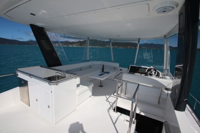 Whitsunday Escape Leopard 43.3 Power Catamaran Flybridge