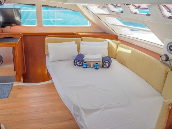 Leopard 47 Power Catamaran saloon double bed made up