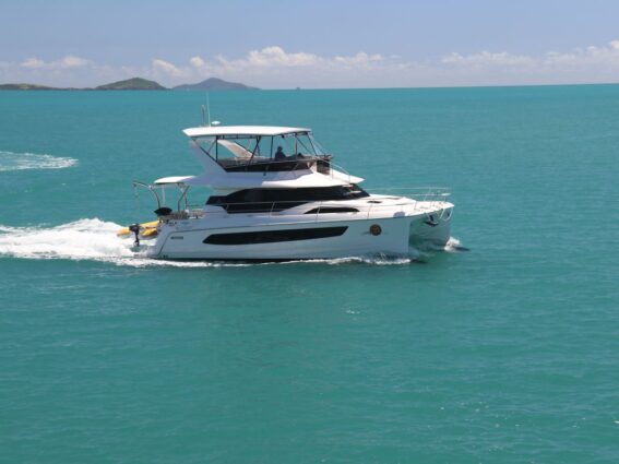 aquila 44 power catamaran