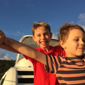 kids enjoying a fun family holiday with Whitsunday Escape