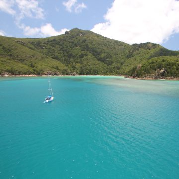 Saba Bay Whitsundays Sailing Yacht Explore Whitsunday Escape™