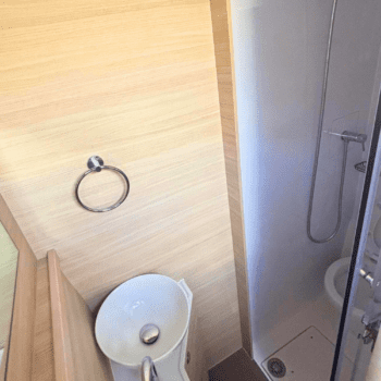 Aquila 44.35 Single cabin ensuite