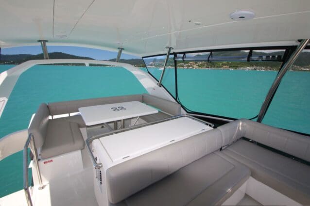 Aquila 44.35 Flybridge