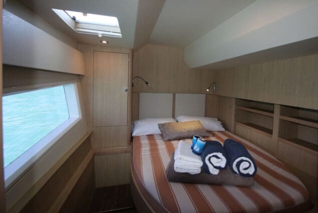 Aquila 44.35 Port cabin