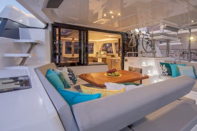 Leopard 42.3 W Rear deck