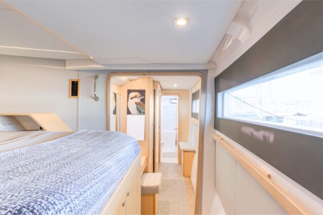 Seawind 1370 Sidetracked Sailing catamaran Port Suite